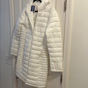 Love Tree Women's White Puffer Coat